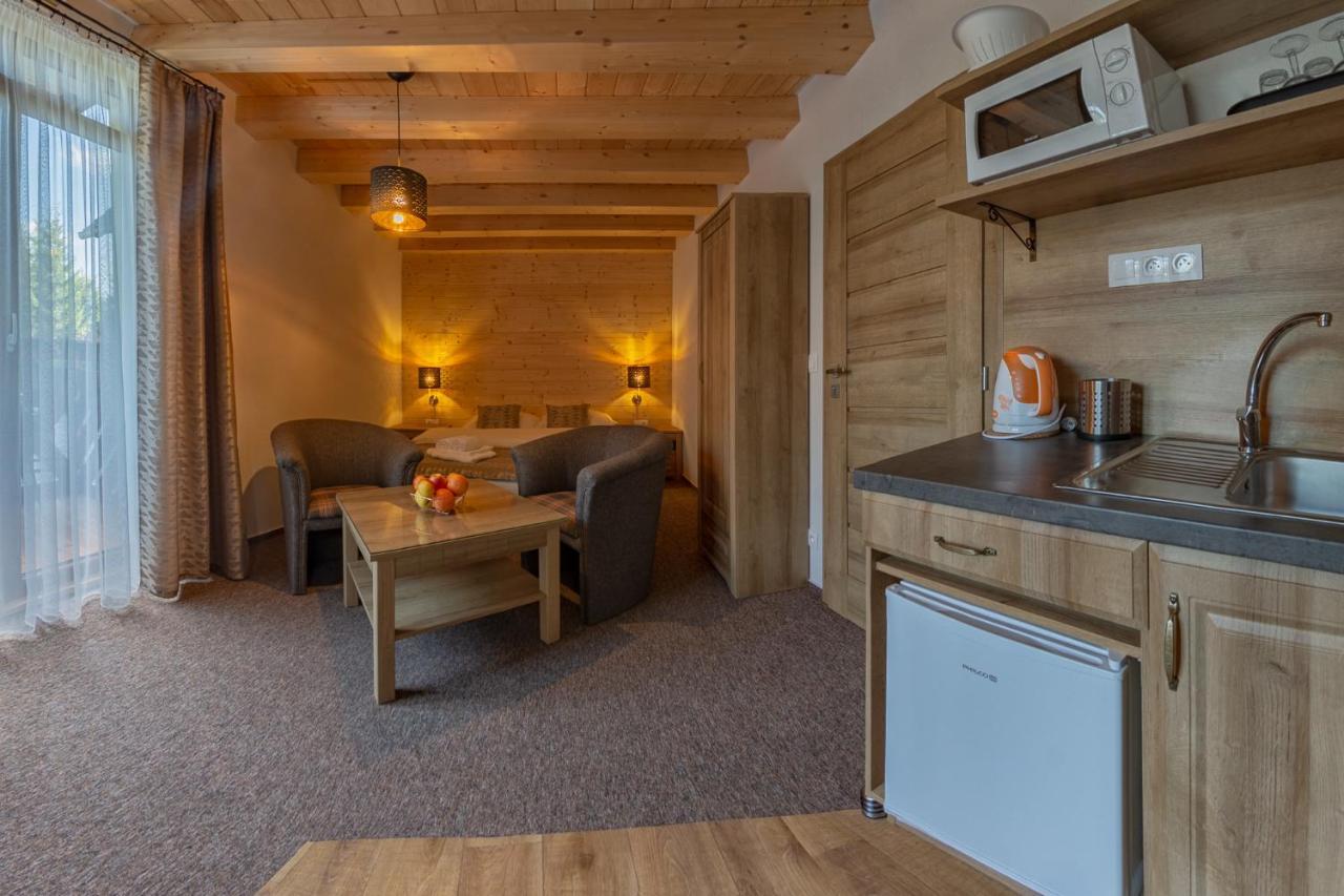 Apartmany A Studia Villa Flora Liptovská Sielnica Eksteriør bilde